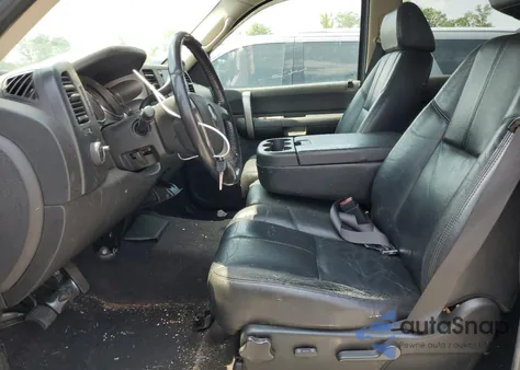 2008 Chevrolet Silverado K1500 from USA, damaged, VIN 2GCEK13M381146560